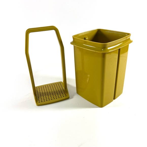 Tupperware Pick-A-Deli 1330-12 Avocado Green Pickle Container Vintage 1970s - Picture 4 of 7